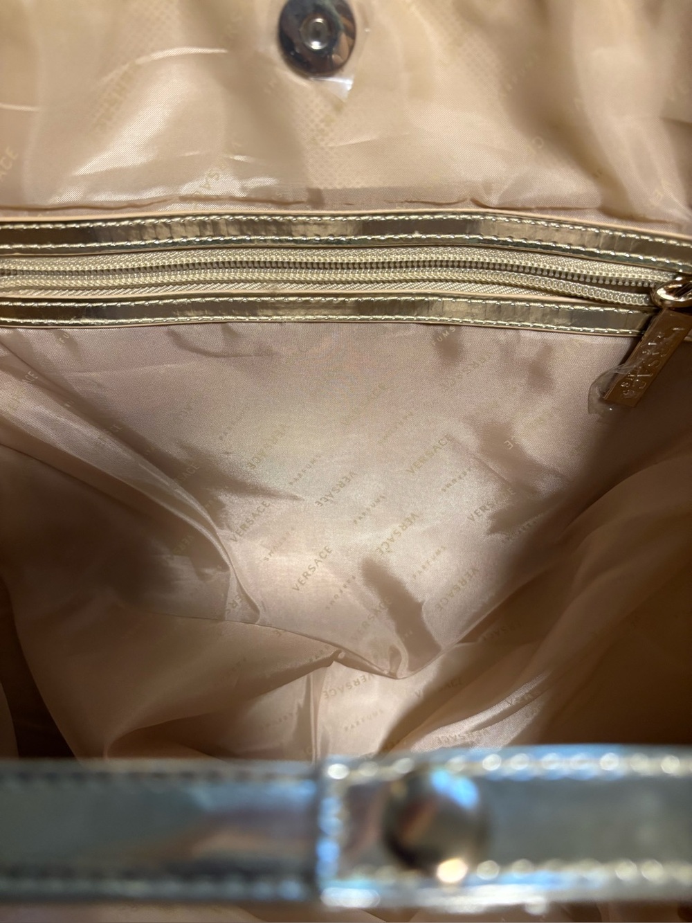 NWOT Versace Parfums Gold Woven Tote Bag - Picture 5 of 8
